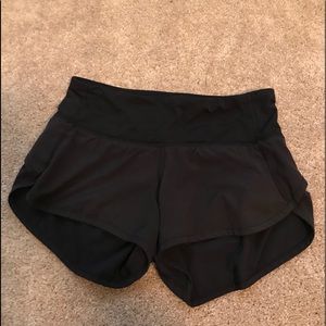 Lululemon speed shorts 2.5 size 2